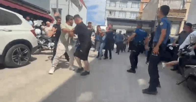 Bursa da iki aile arasında bıçaklar konuştu: Çok sayıda kişi yaralandı Sözcü Gazetesi