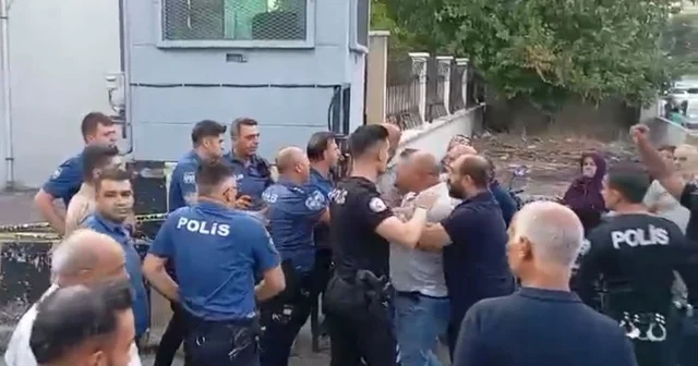Gaziantep te engelli genç kıza cinsel istismar iddiası: 4 gözaltı Karakolun önünde toplananlar istismar iddiasına tepki gösterdi Gaziantep Haberleri Habertürk Yerel Haberler