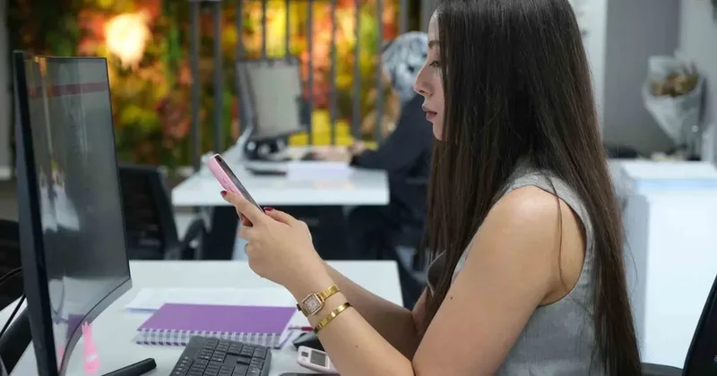 Site yönetiminde yapay zeka dönemi: 3 günlük telefon trafiğini 1 saate indirdiler