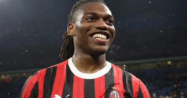 Milan dan karar! Leao nun bonservisi düştü