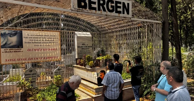 Bergen, ölümünün 37 nci yıl dönümünde Mersin de mezarı başında anıldı Mersin Haberleri Habertürk Yerel Haberler