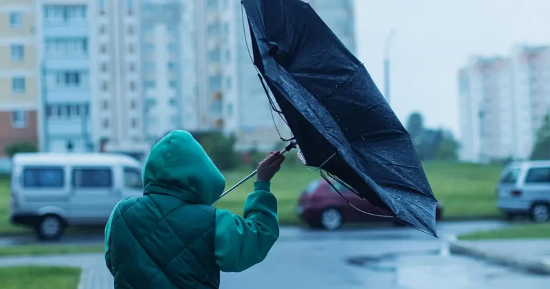 Balkanlardan geliyor! İstanbul dahil birçok ilde alarm verildi, hızı 80 km yi bulacak