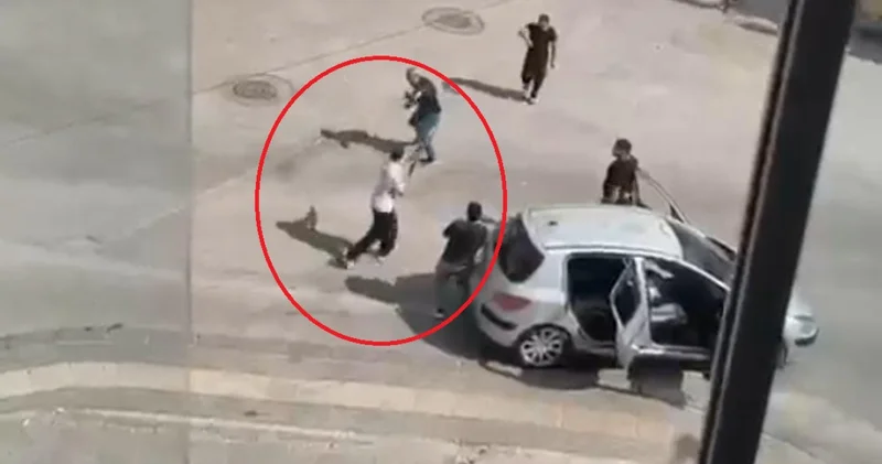 Kalabalığa ateş açtı!