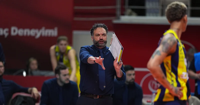 Stefano Lavarini, yeniden Fenerbahçe Medicana da!