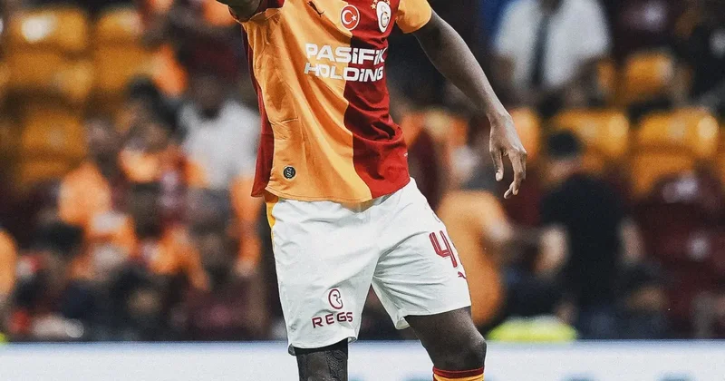 Süper Lig de sezonun ilk golü Osimhen den