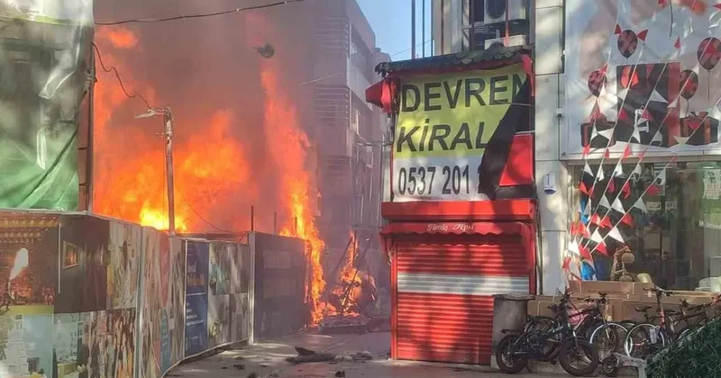 Kocaeli’de konteynerdeki yangın iki işletmeye sıçradı: Mahalleli sokağa döküldü