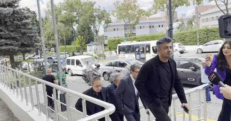 Kurtlar Vadisi dizisinin senaristleri ifade vermek için Silivri Adliyesi ne geldi