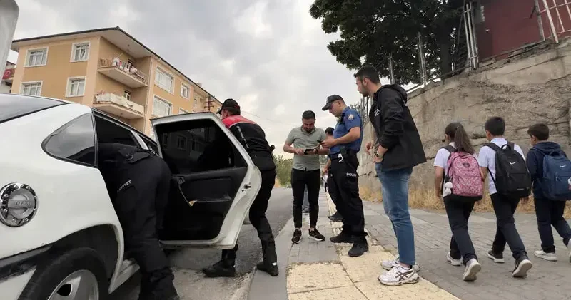 Ankara da okul çevrelerinde denetim