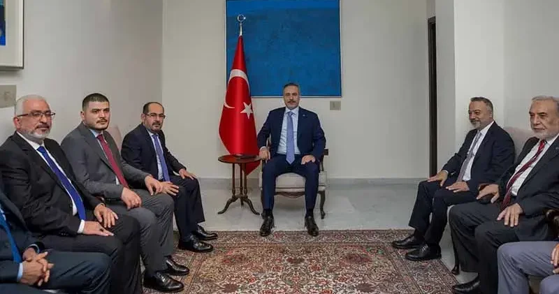 Bakan Fidan, Suriye Türkmen Meclisi Başkanı Mustafa ve beraberindeki heyet ile görüştü