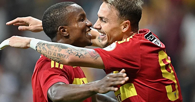 Kayserispor 4 golle liderliğe oturdu