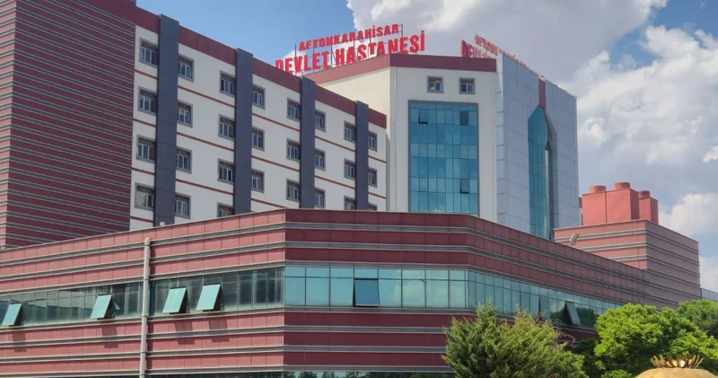 Son dakika haberler: Afyonkarahisar Devlet Hastanesi nde ikinci dalga operasyon: Doktorların da aralarında bulunduğu 15 gözaltı Son dakika haberleri