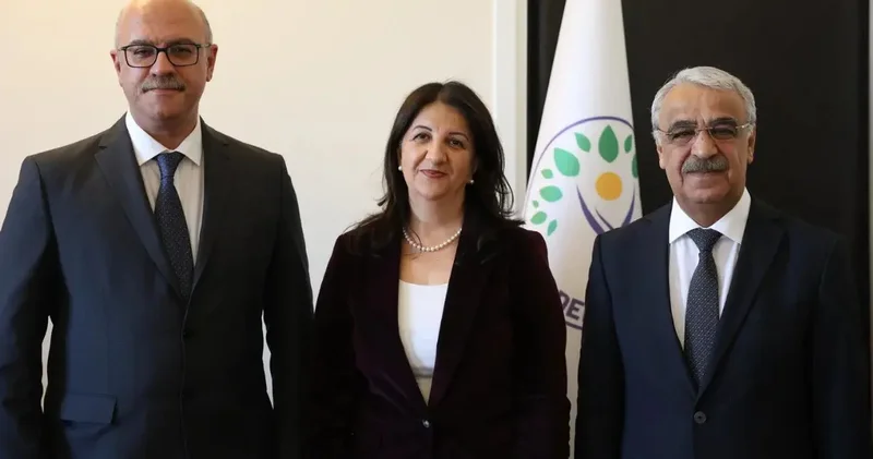 Son dakika haberler: DEM Parti İmralı heyeti Öcalan ın mesajını paylaştı: Türkiye’nin önünde tarihsel bir fırsat bulunmaktadır Son dakika haberleri