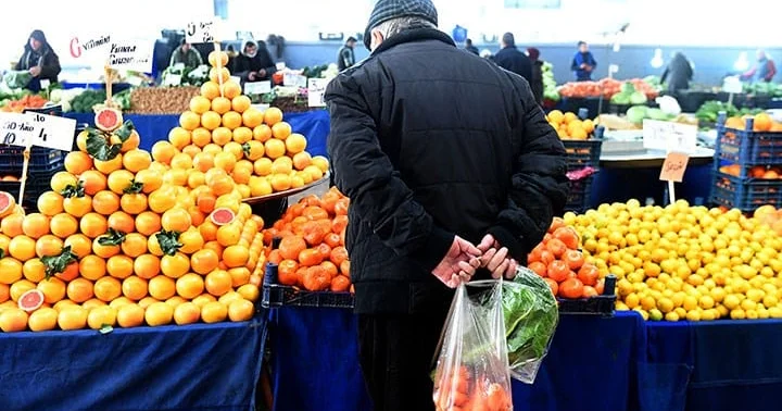 Açlık ve yoksulluk sınırı yükseldi: Sağlıklı beslenmenin günlüğü 880 lira!