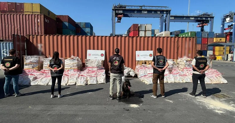 Türkiye ile İspanya dan ortak operasyon: 1,7 ton kokain tespit edildi