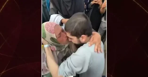 İsrail in rehin tuttuğu Ahmed in annesiyle kavuştuğu anlar herkesi duygulandırdı