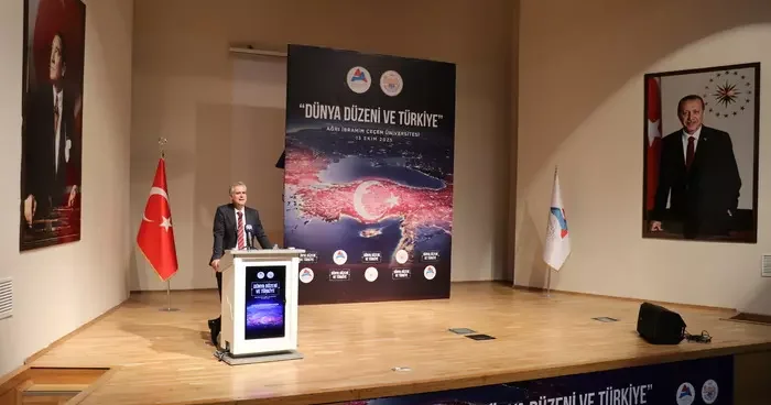 AK Parti Genel Başkan Yardımcısı Yalçın, Ağrı da üniversite öğrencileriyle buluştu