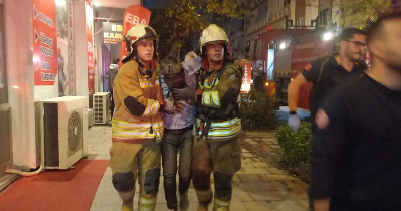 Eşiyle tartışan şüpheli kendini odaya kilitleyip evi ateşe verdi