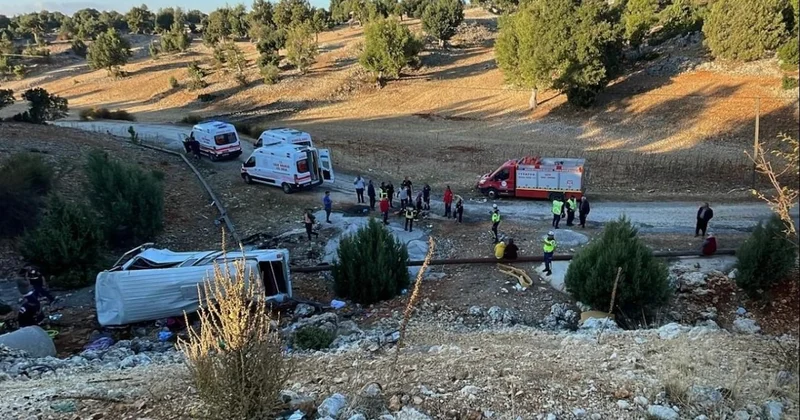 Mersin’de 6 can aldı: Ehliyetsiz sürücü gözaltında Sözcü Gazetesi
