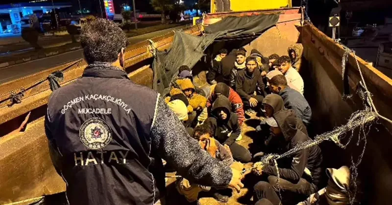 Hatay da 28 Kaçak Göçmen Taşıyan İnsan Taciri Tutuklandı