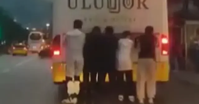 Bursa da gençlerin ölümle dansı kamerada VİDEO İZLE