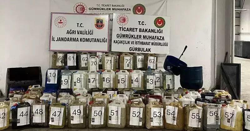 Yolcu otobüsünde 1 ton 167 kilogram sıvı metamfetamin ele geçirildi
