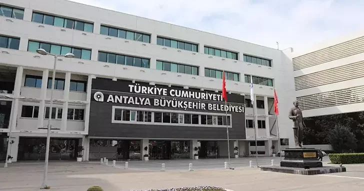 Antalya Büyükşehir Belediyesi ne rüşvet soruşturmasında 6 kişi gözaltına alındı