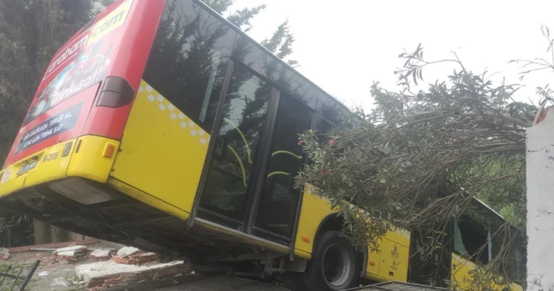 Üsküdar da feci kaza: İETT otobüsü uçtu Sözcü Gazetesi