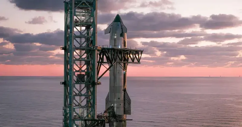 SpaceX in Starship roketi, 11 inci test uçuşunu tamamladı