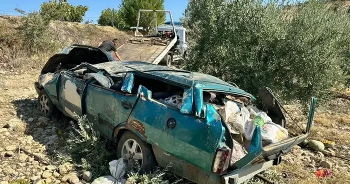 Manisa daki trafik kazasında karı koca hayatını kaybetti