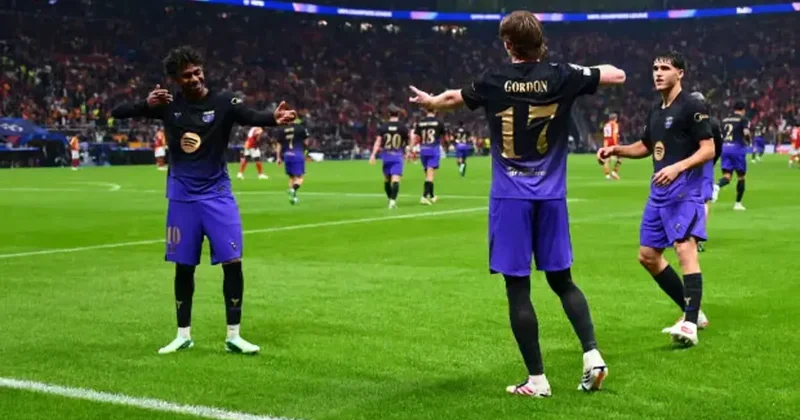 Barcelona gol olup yağdı! Aslan ın Avrupa gecesi kâbusa döndü