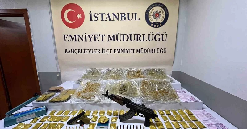 İki şüpheli de 19 yaşında! Evden bunlar çıktı, kalaşnikof bile var