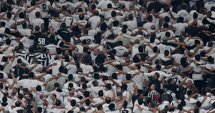 Trabzonspor Beşiktaş derbisi öncesi tarihi karar! 6 yıllık yasak kalktı