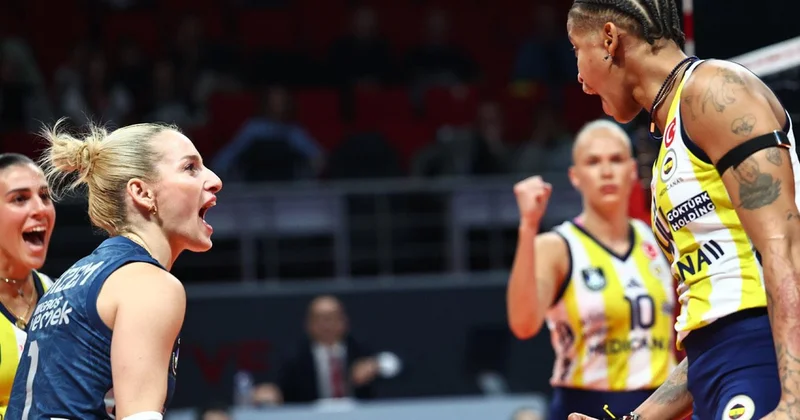 İstanbul da sağanak nedeniyle Fenerbahçe Göztepe maçı ertelendi