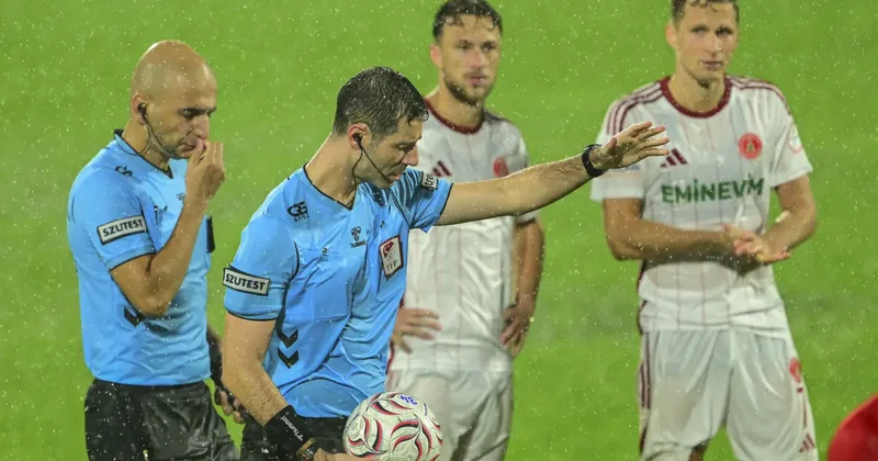 1. Lig maçına yağmur engeli! Yarıda kaldı