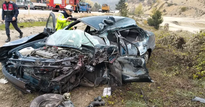 Bolu da feci kaza! Kamyon adeta biçti geçti