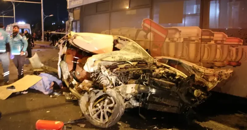 Otomobil ve tır ile otobüsün karıştığı zincirleme kaza: Ölü ve yaralılar var Malatya Haberleri