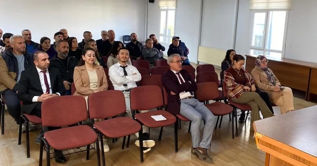 Kamu çalışanları ve muhtarlara afet eğitimi verildi Manisa Haberleri