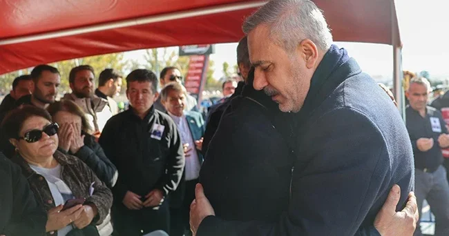 Dışişleri Bakanı Fidan, şehit yakınlarına taziyede bulundu