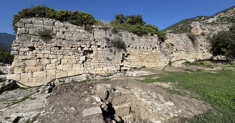 Limyra Antik Kenti nde 43 yıldır aranan Zeus Tapınağı bulundu