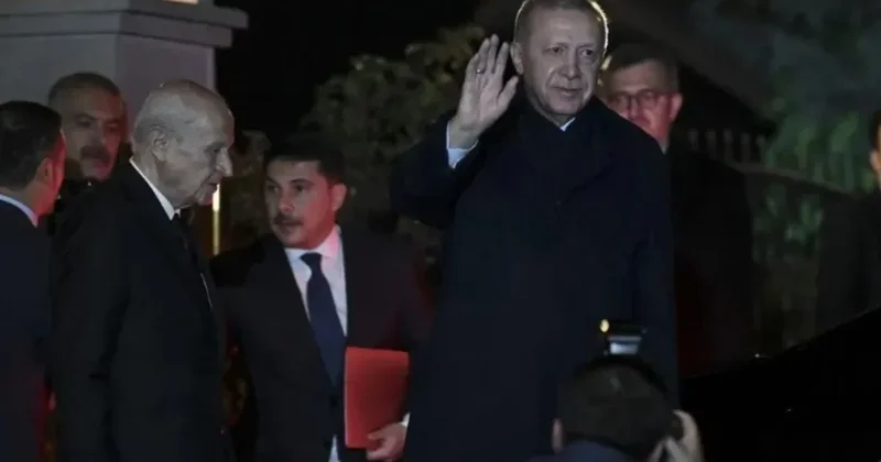 Ankara’da herkes bu sorunun cevabını arıyor... Kırmızı dosya için dikkat çeken kulis! Sözcü Gazetesi