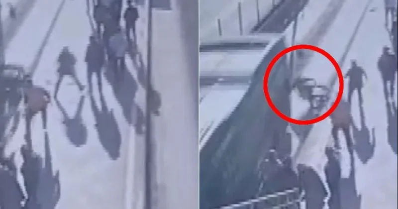 Metrobüste dehşet anları! Tekerlekli sandalyesiyle ezilen yolcu öldü Sözcü Gazetesi