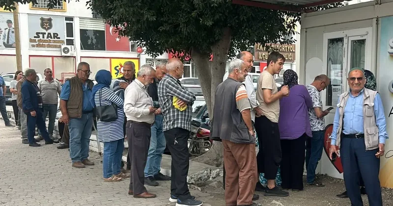 Yarı fiyatına satılıyor! Rakamı duyan koştu, metrelerce kuyruk oluştu