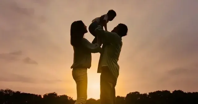 Türkiye’de nüfus hızla yaşlanıyor: Doğurganlık düşüyor çocuksuz hane sayısı artıyor VİDEO İZLE