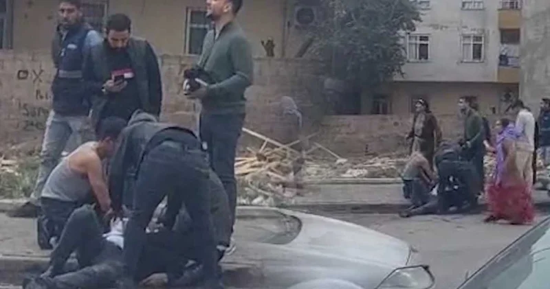 Tartışma meydan savaşına dönüştü: 1’i ağır 2 yaralı