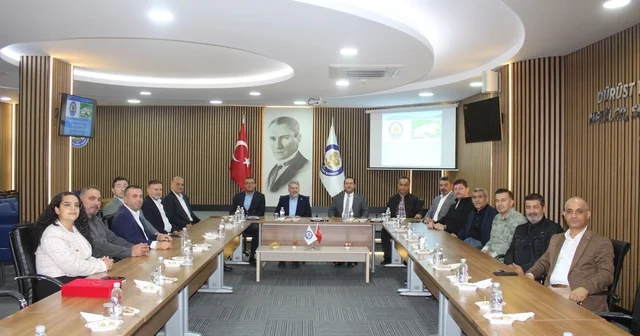 MHP Mersin Milletvekili Uysal dan Tarsus Ticaret Borsası na ziyaret Mersin Haberleri
