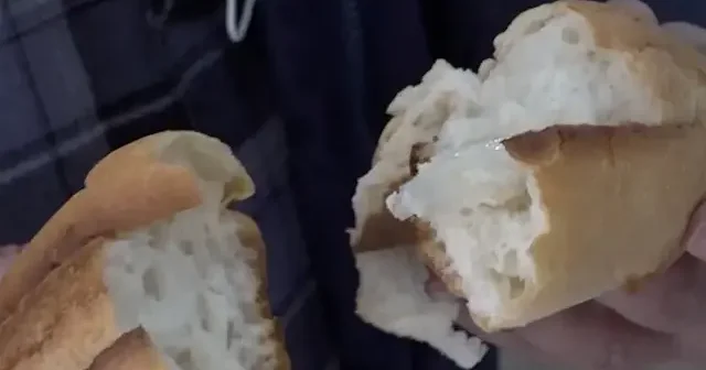 Eskişehir de ekmeğin içinden poşet çıktı VİDEO İZLE