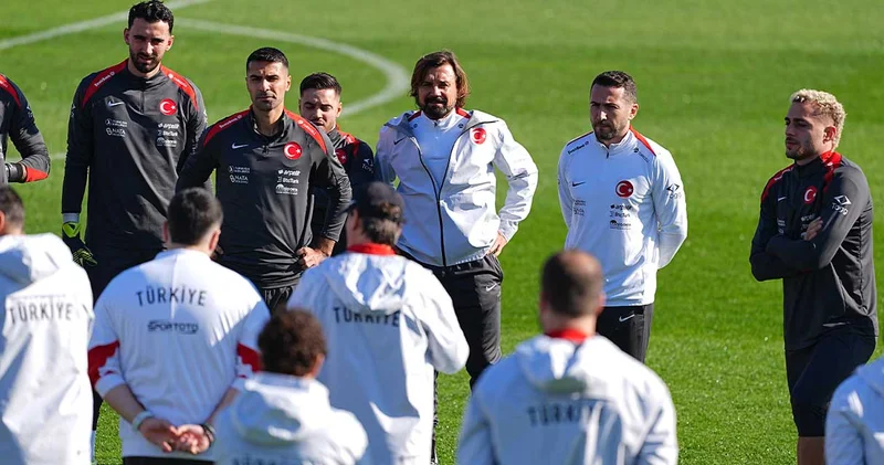 Montella kapıları kapattı