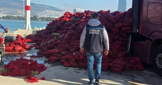 İzmir haberleri İzmir de ele geçirildi: Tam 27 ton! 14 Kasım 2025