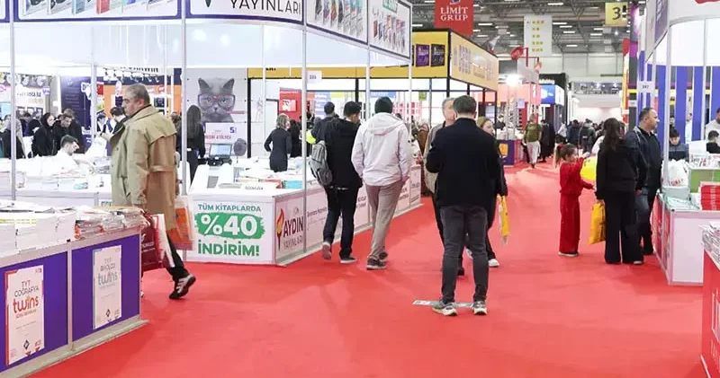 42 nci TÜYAP Kitap Fuarı na yoğun ilgi
