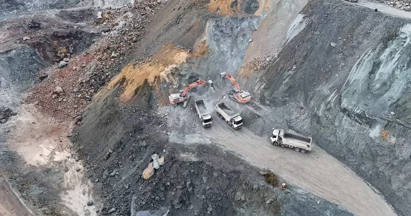 Divriği de Göçük Altından Cenaze Çıkarıldı